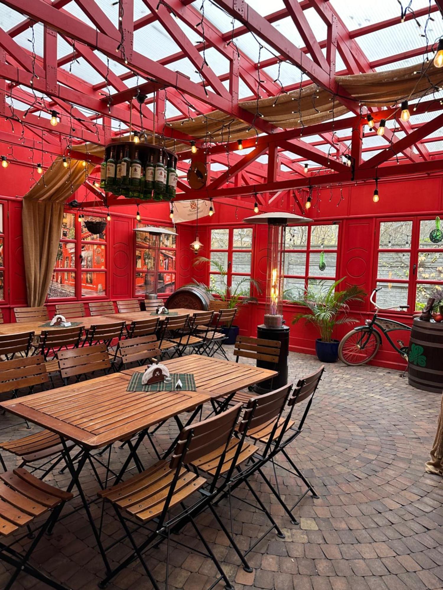 Shoemaker Irish Pub & Accommodation Kielce Extérieur photo