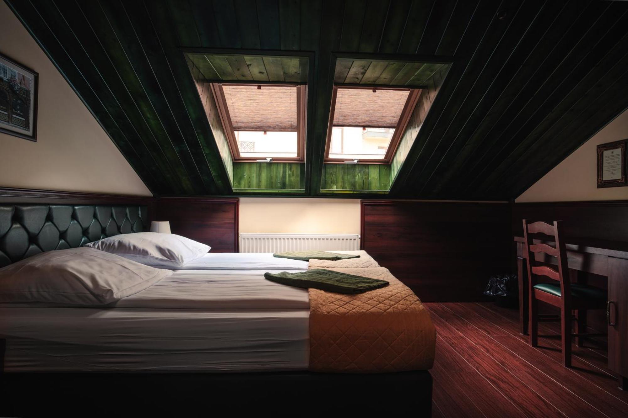 Shoemaker Irish Pub & Accommodation Kielce Extérieur photo