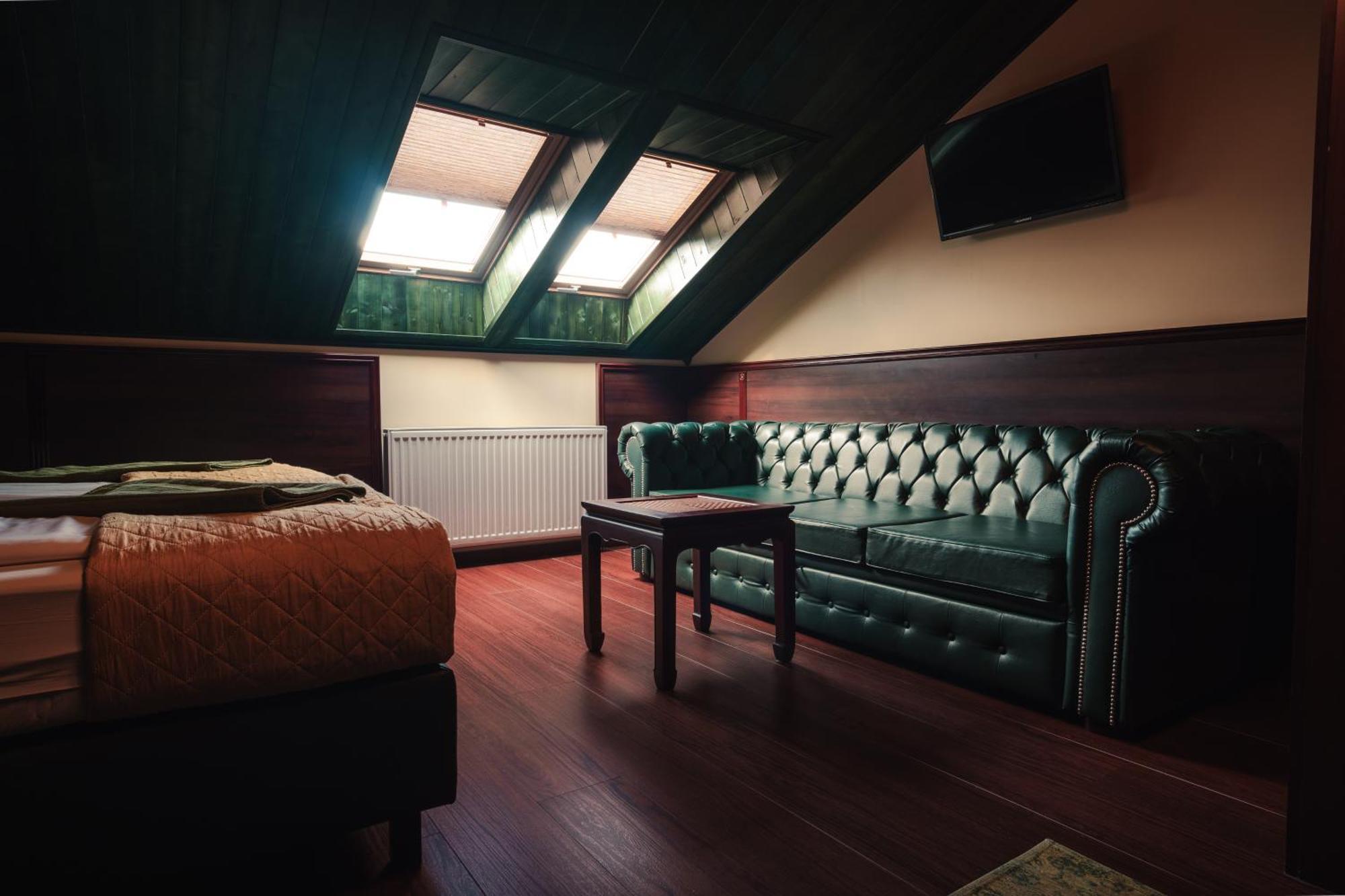 Shoemaker Irish Pub & Accommodation Kielce Extérieur photo
