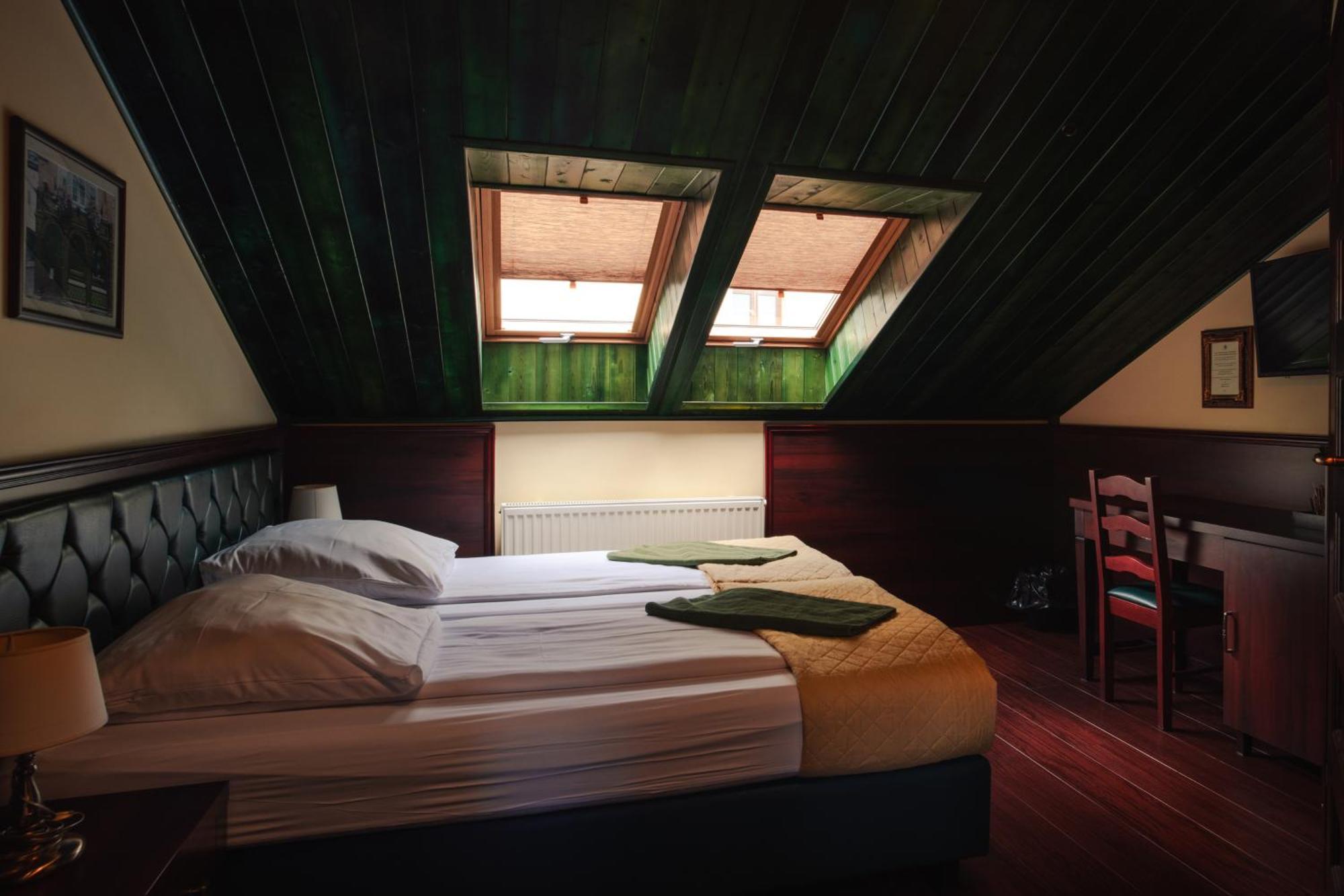 Shoemaker Irish Pub & Accommodation Kielce Extérieur photo