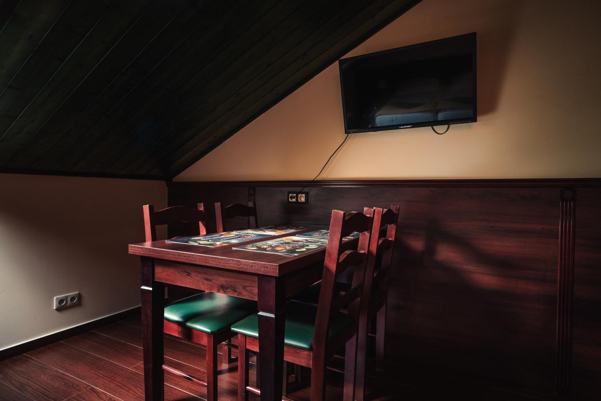 Shoemaker Irish Pub & Accommodation Kielce Extérieur photo