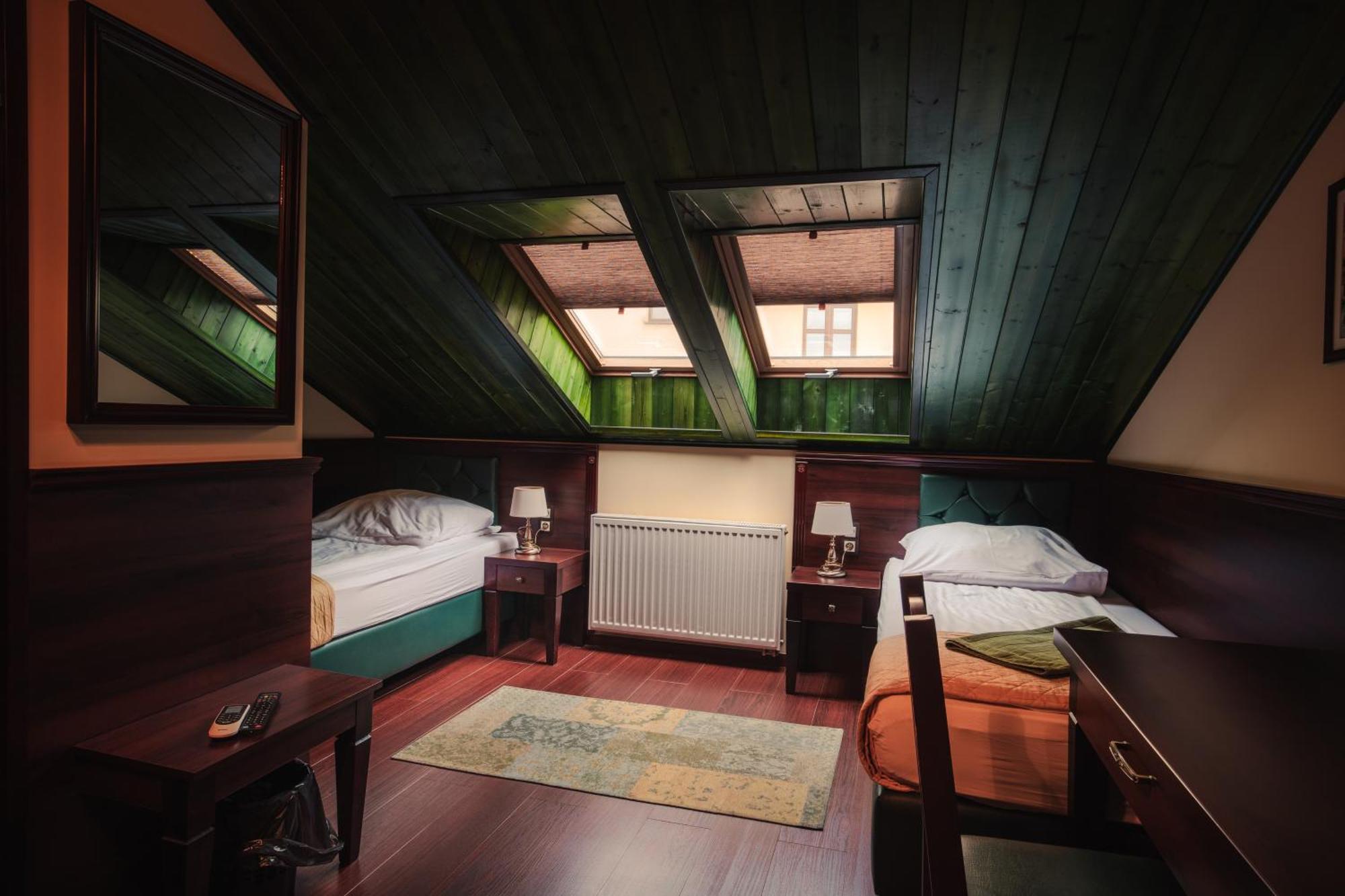 Shoemaker Irish Pub & Accommodation Kielce Extérieur photo
